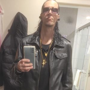 Meet your Posher, Mark